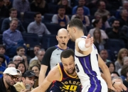 开云APP-独行侠鏖战马刺，库里扛起全队的简单介绍