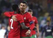 开云体育-土耳其鏖战加拿大，C罗爆发神勇