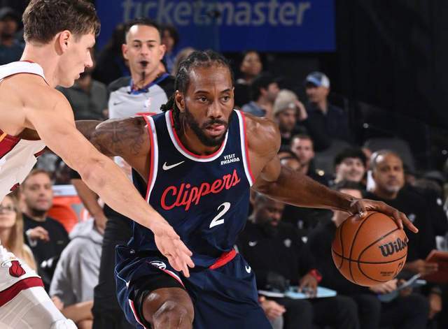 国王完胜篮网B队，伦纳德制霸全场