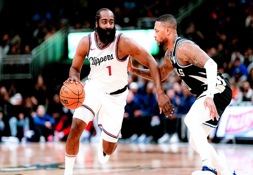 雄鹿绝杀独行侠，布克关键制胜