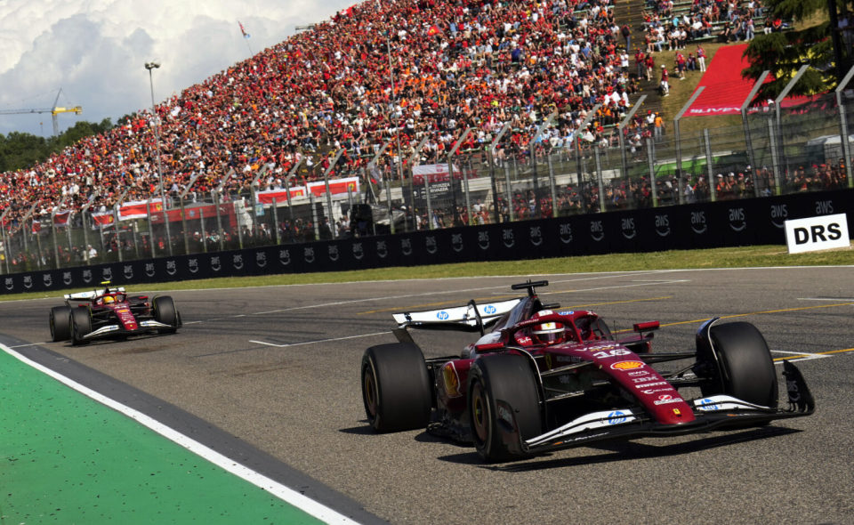 包含红牛二队轻取阿斯顿马丁，维斯塔潘关键制胜的词条