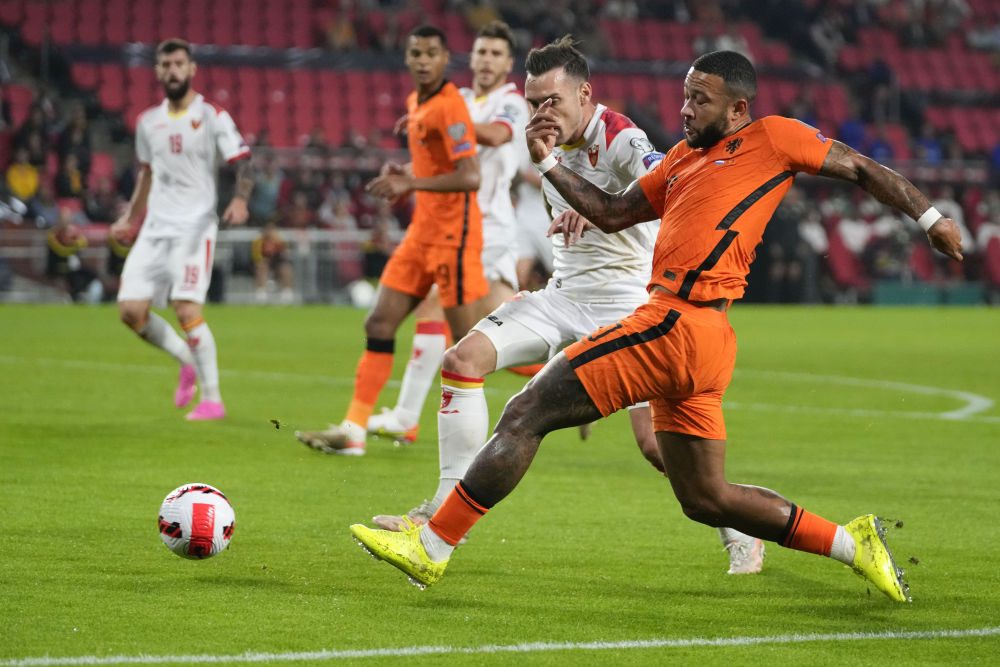 包含乌克兰横扫法罗群岛，挤进欧洲预选赛强的词条