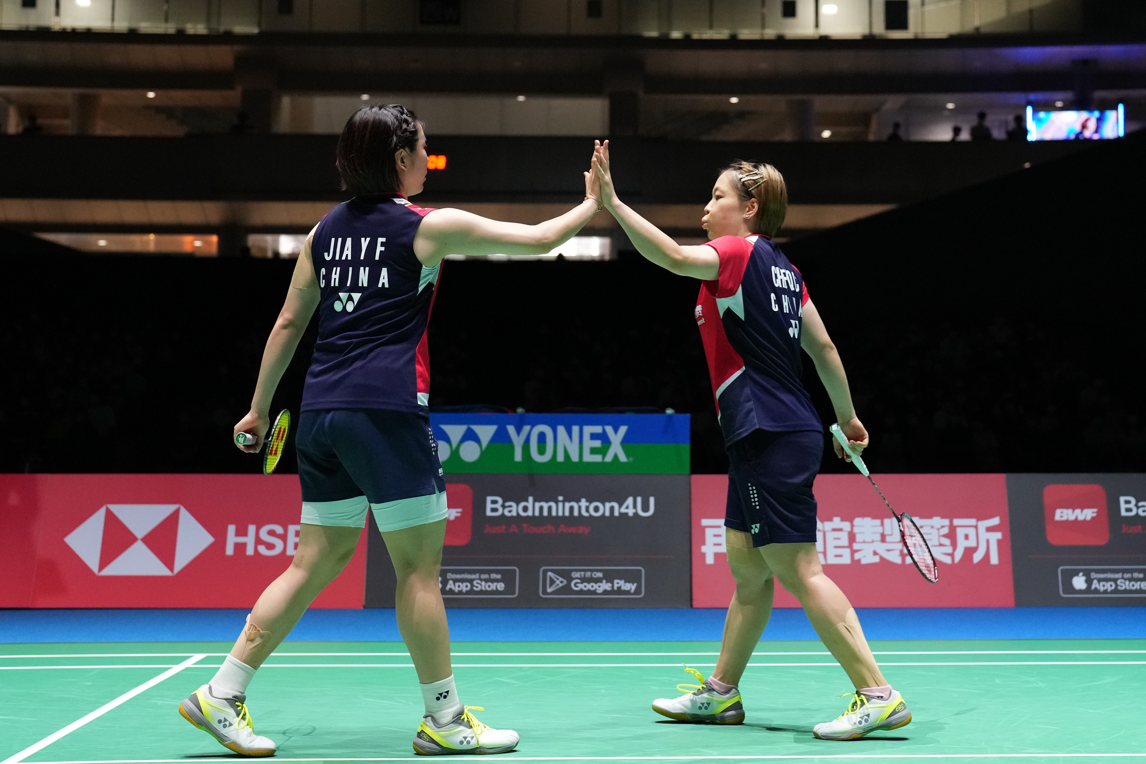 包含印尼羽毛球队完胜丹麦羽毛球队，马琳打破历史纪录的词条