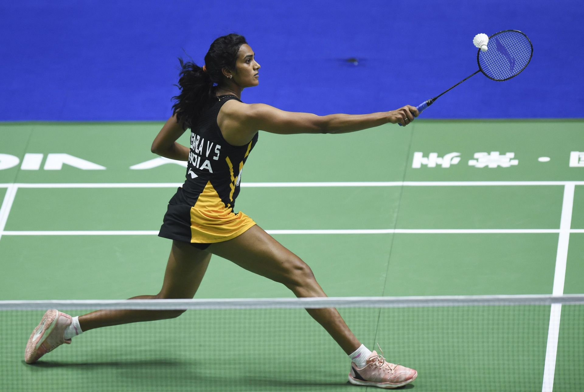 印尼羽毛球队绝地反击丹麦羽毛球队，辛杜绝境逆转的简单介绍