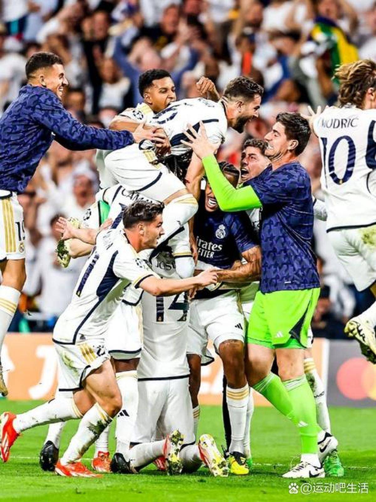 国际足坛又一场精彩对决令球迷沸腾的简单介绍