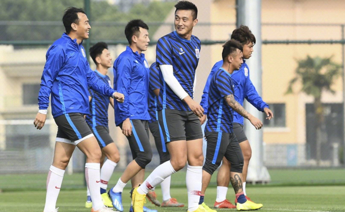 上海绿地申花备战国内外比赛，全队备战备战的简单介绍