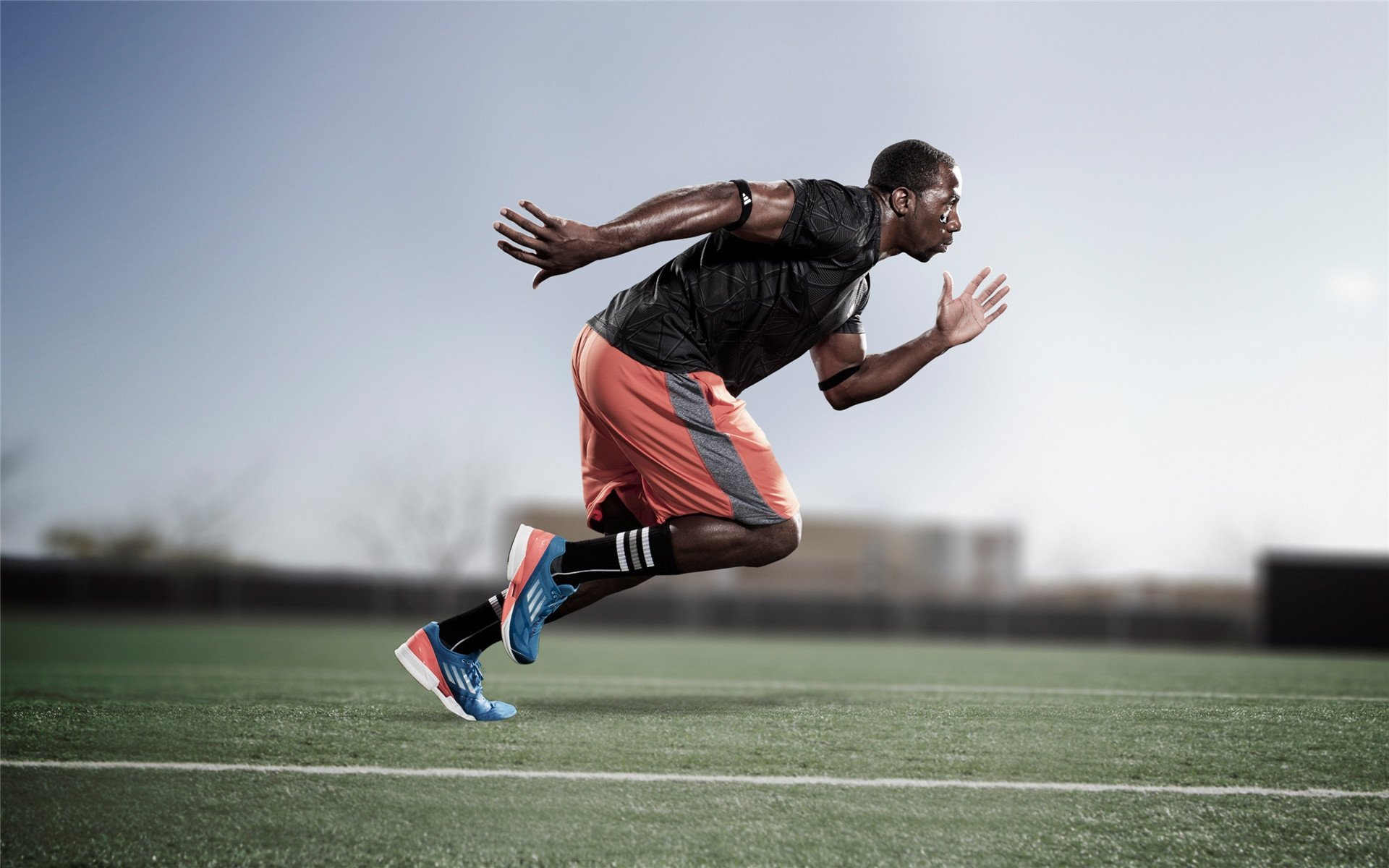 跨界巅峰，从绿茵场到F1赛道—澳大利亚决胜哥斯达黎加与拉亚的冠军接管启示