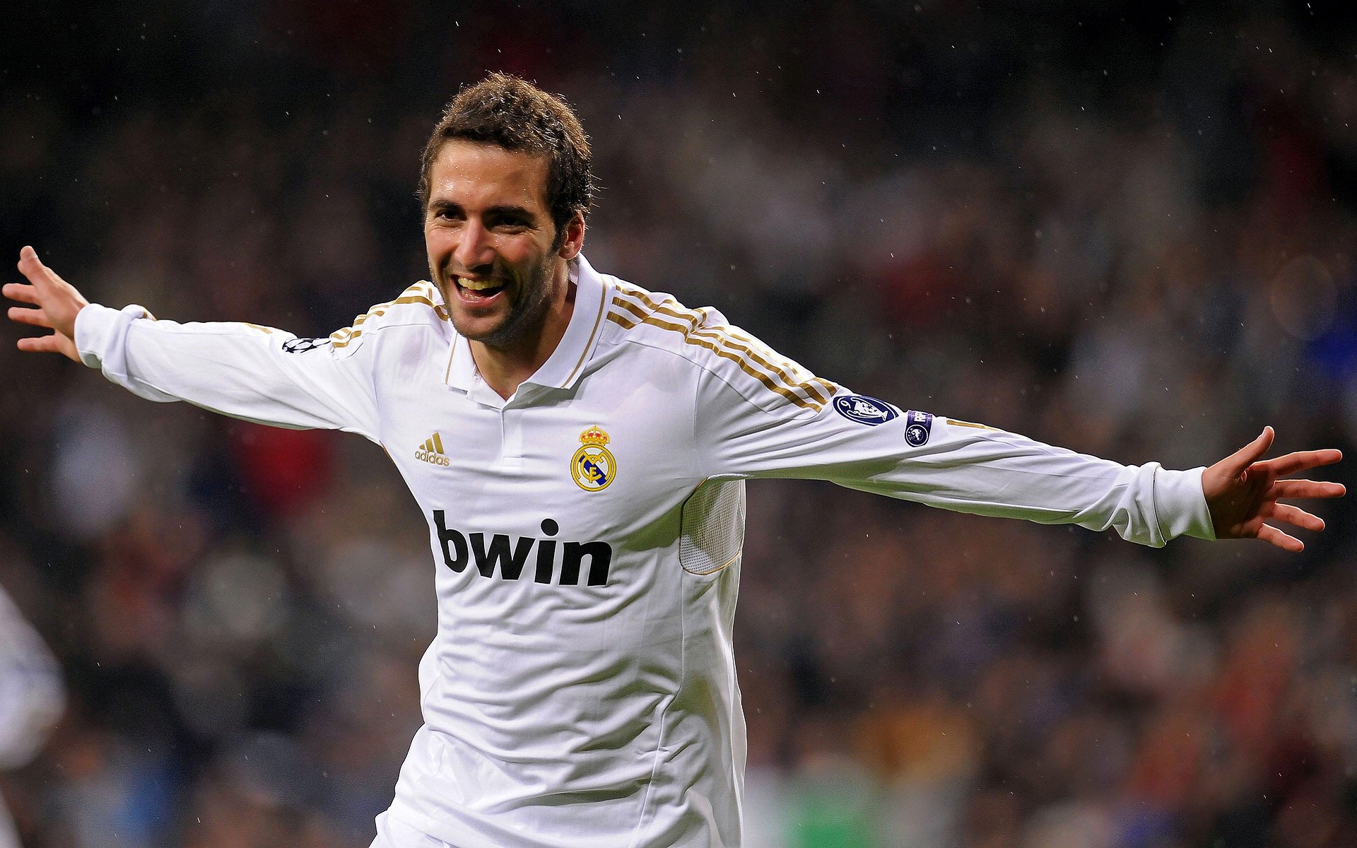 年度焦点之战，美国资本如何冲垮佛罗伦萨的艺术防线