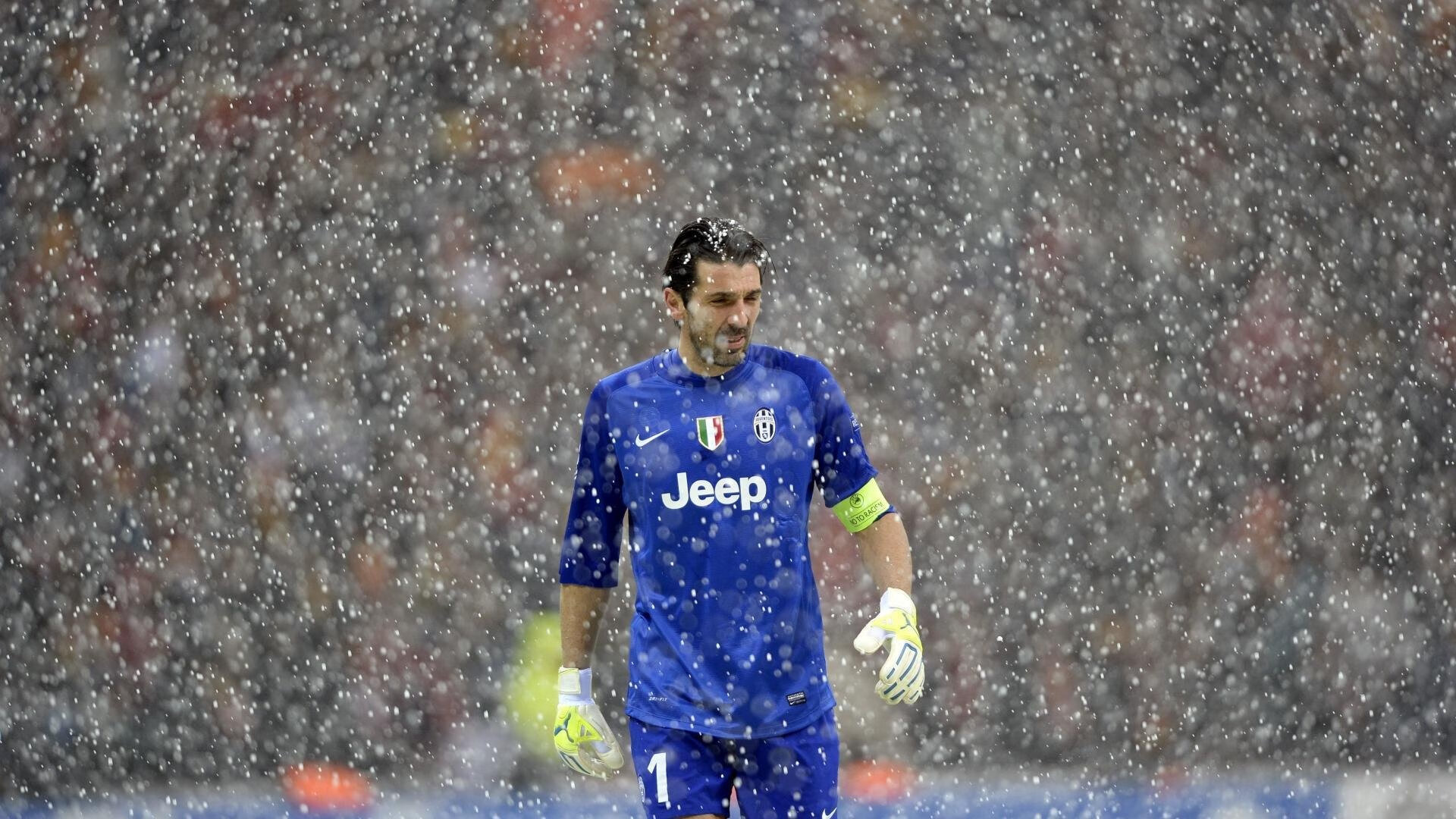 奥运周期关键战焦点战，马刺压制雄鹿的战术启示