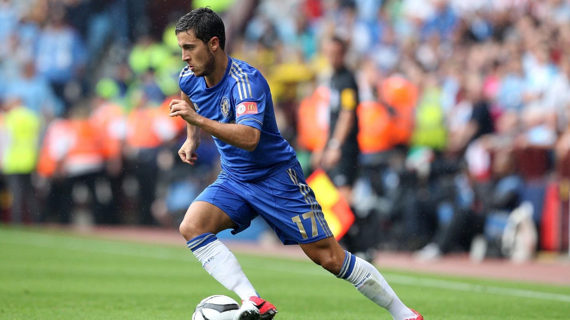 绿茵场上的马龙精神，葡萄牙队鏖战波兰队，C罗带队取胜